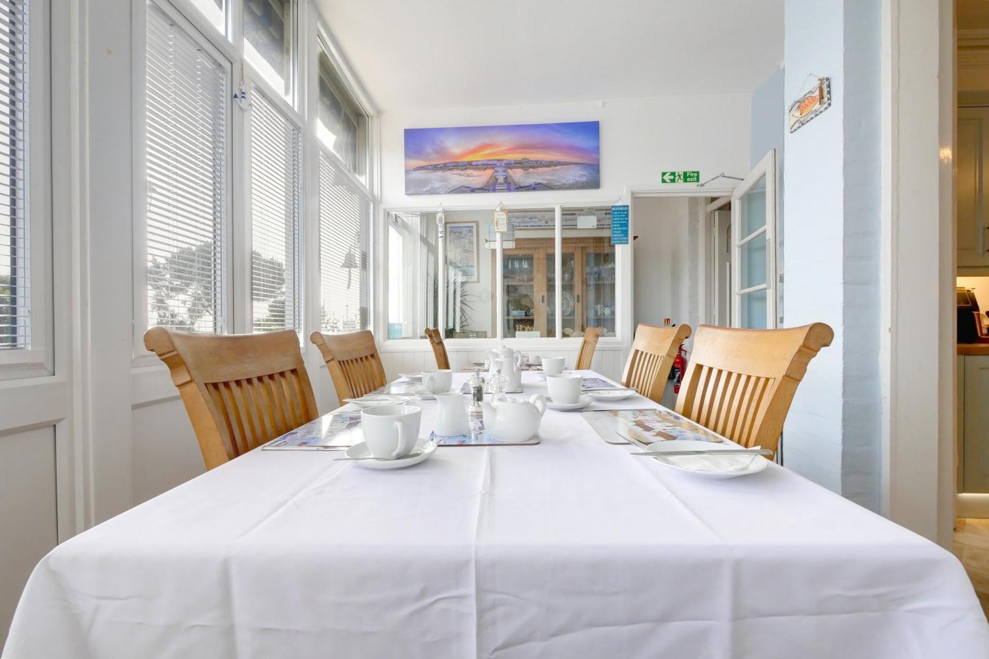 איסטבורן Bay Lodge Guest House מראה חיצוני תמונה